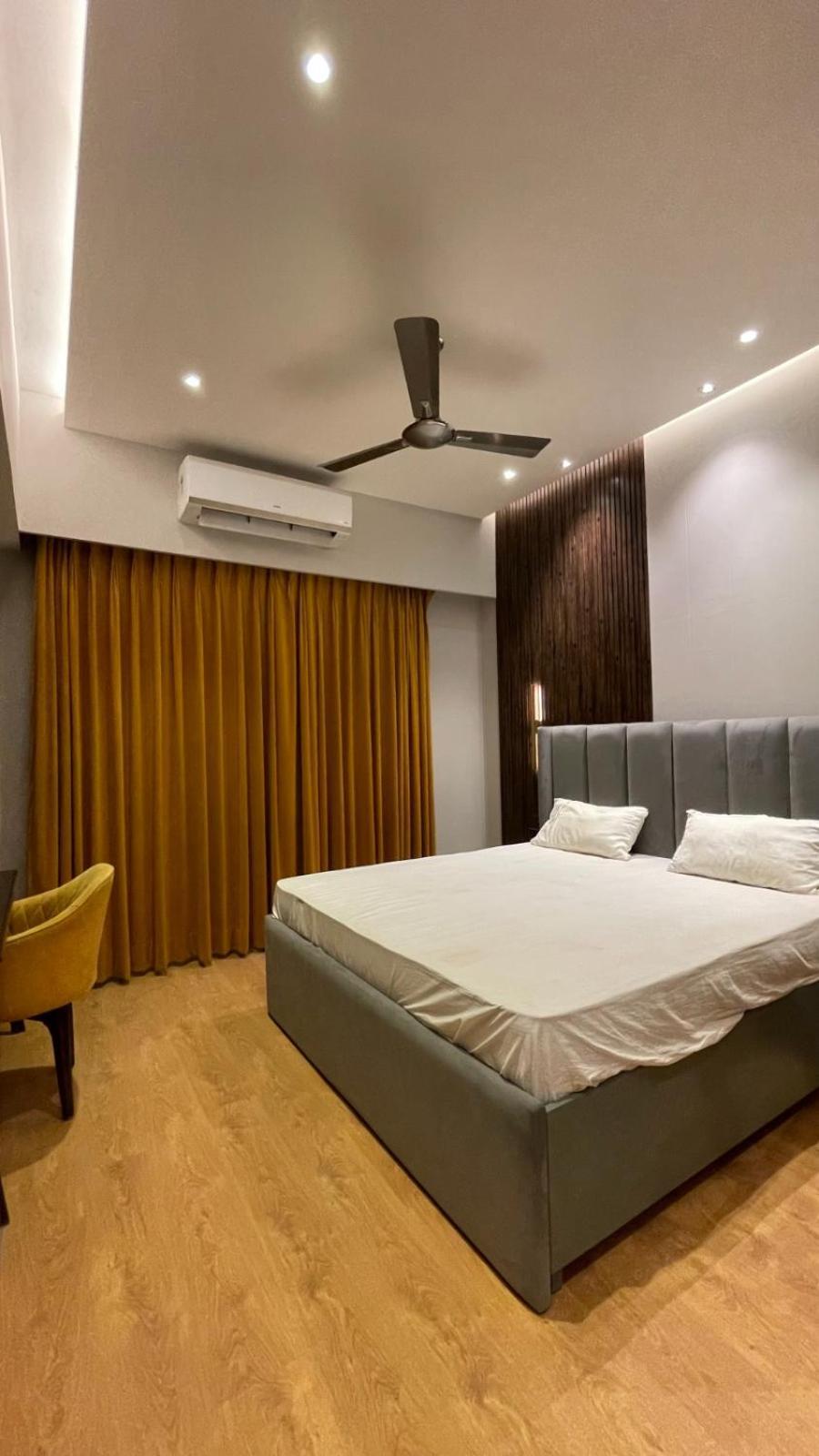 Urban Abodes Aparthotel Ghaziabad Exteriör bild
